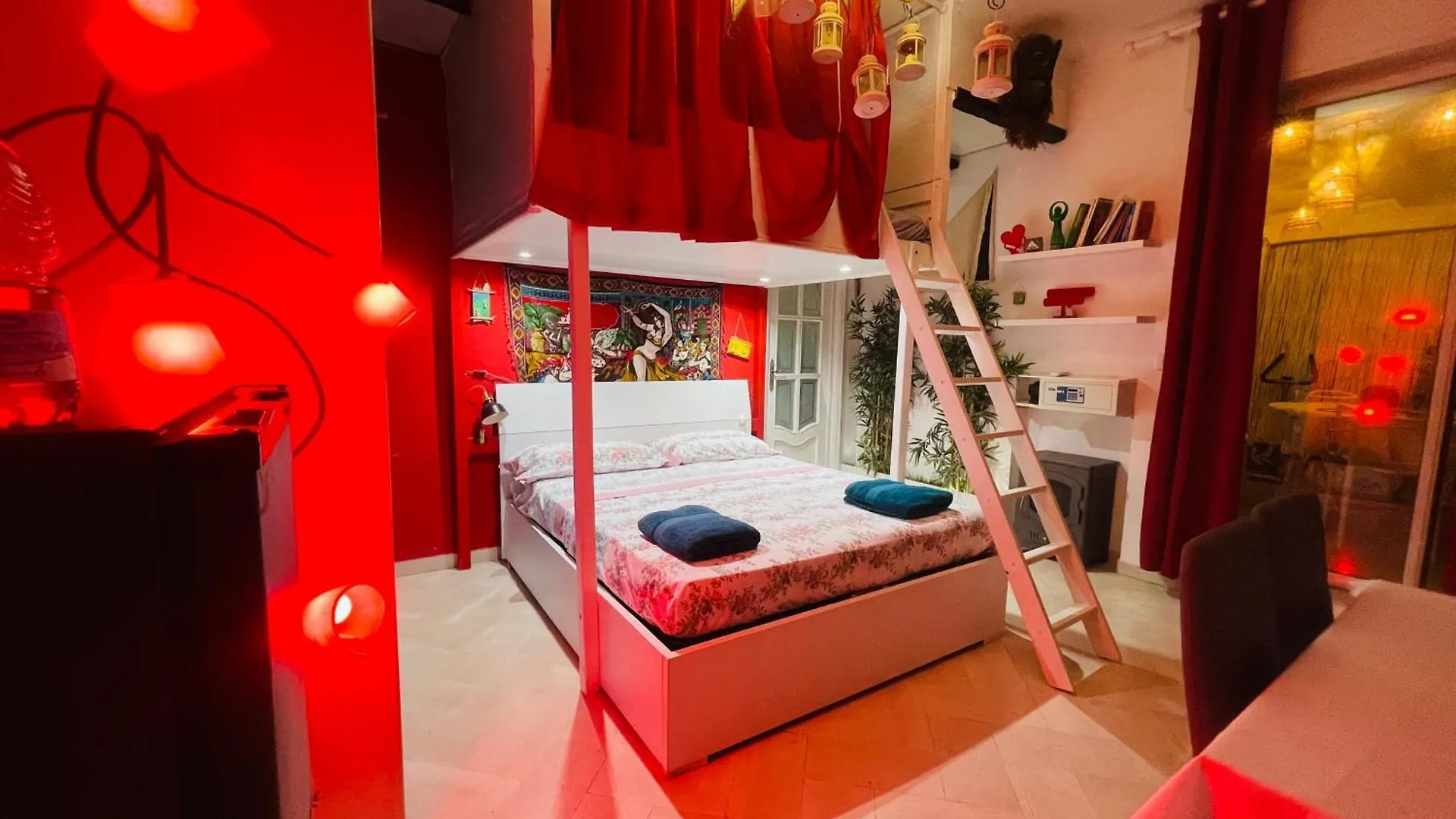 Apartament Rooftop Stazione Centrale - City Center Bari Włochy